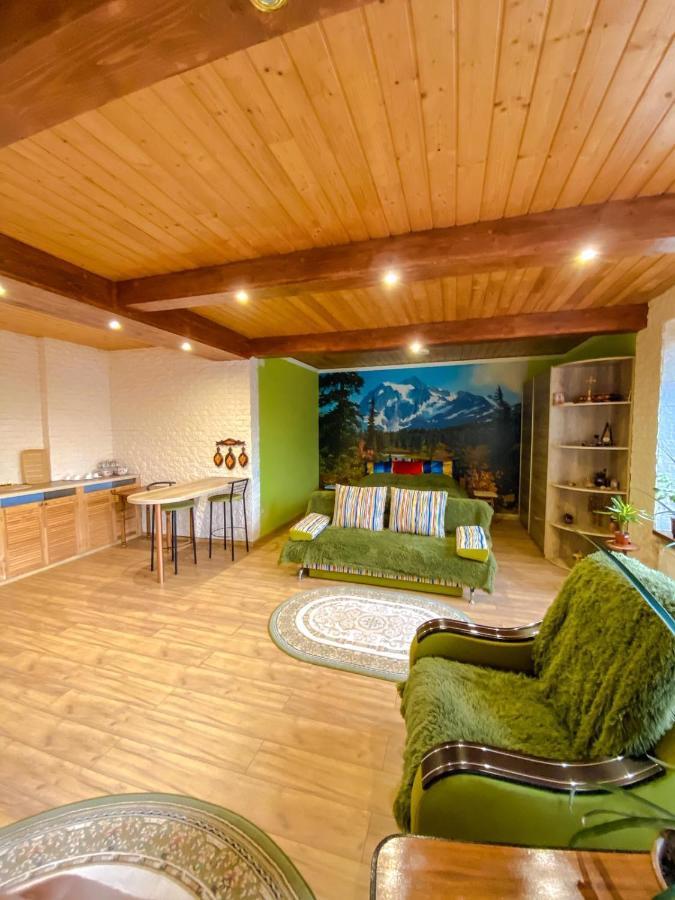Domashnya Saduba Hotel Mukacheve Luaran gambar